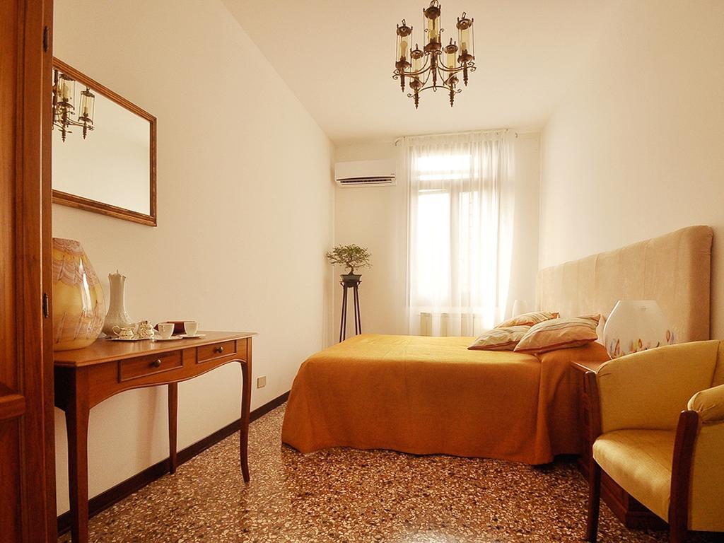 La Casa Del Mercante Veneziano Bilik gambar